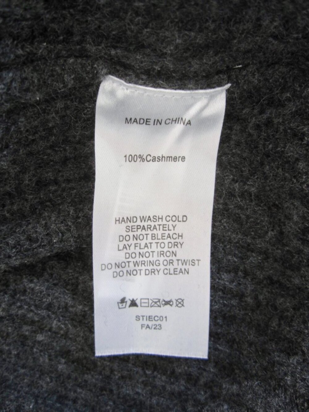 QUNICE Mongolian Cashmere Fisherman Quarter Zip Sweater Charcoal Men's Large - Picture 10 of 10